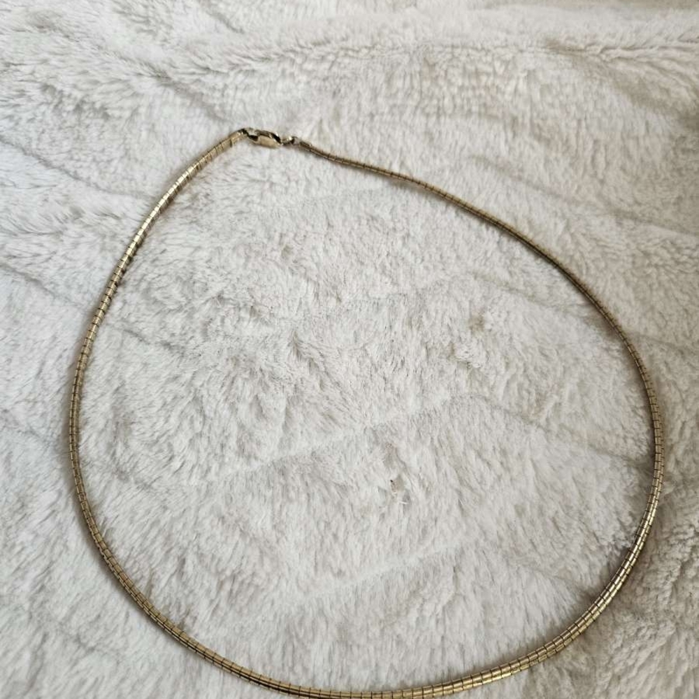 Gold Choker Necklace with Delicate Chain and Polished Finish